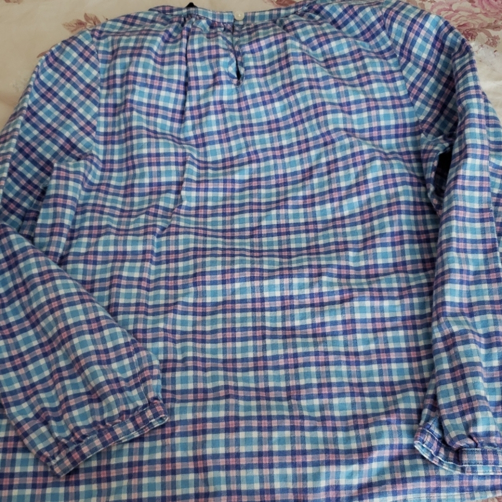 Shrit - Picture 2 of 2